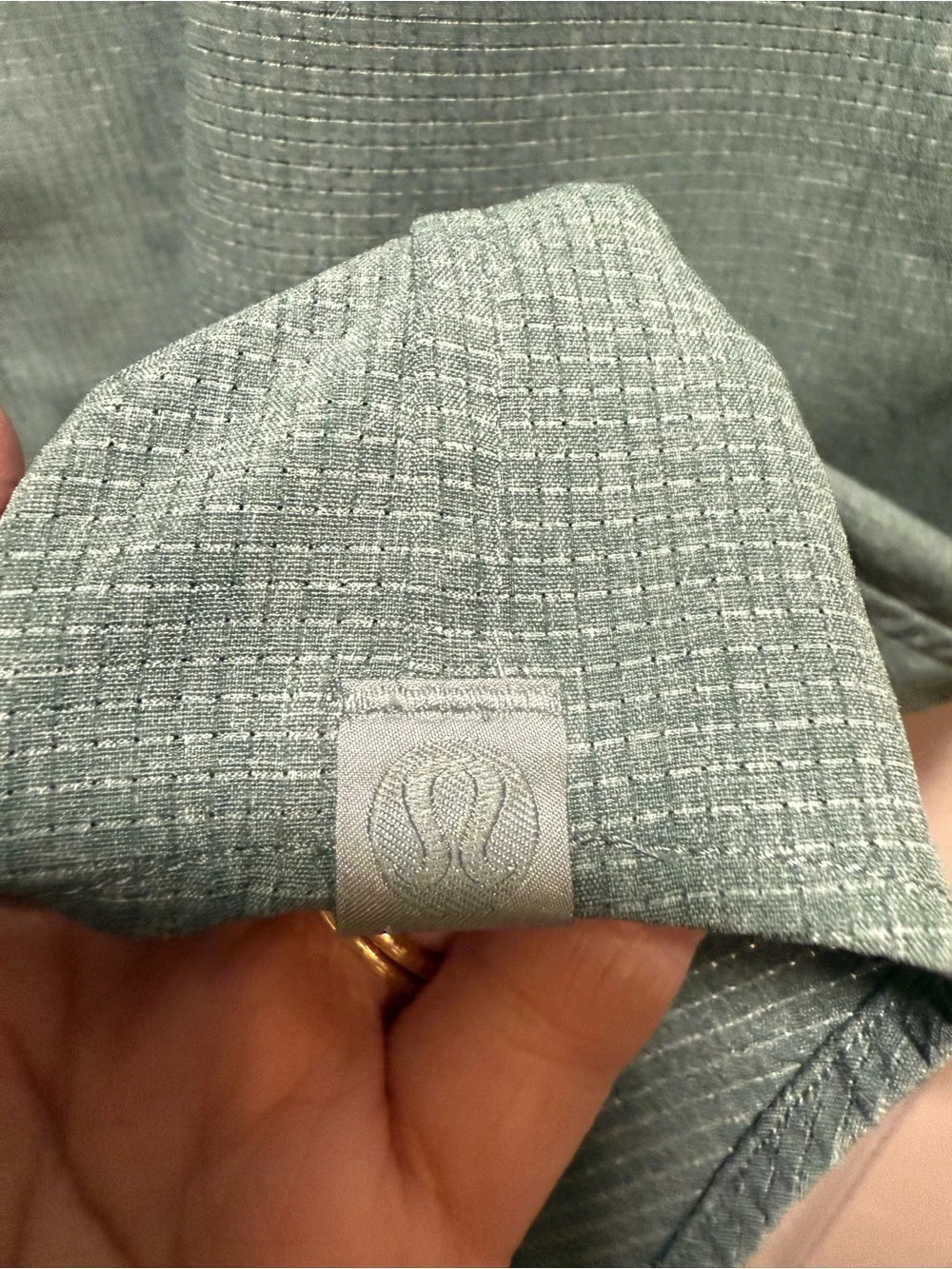 lululemon athletica Short Sleeve Button-Down Shirt Sage Green
